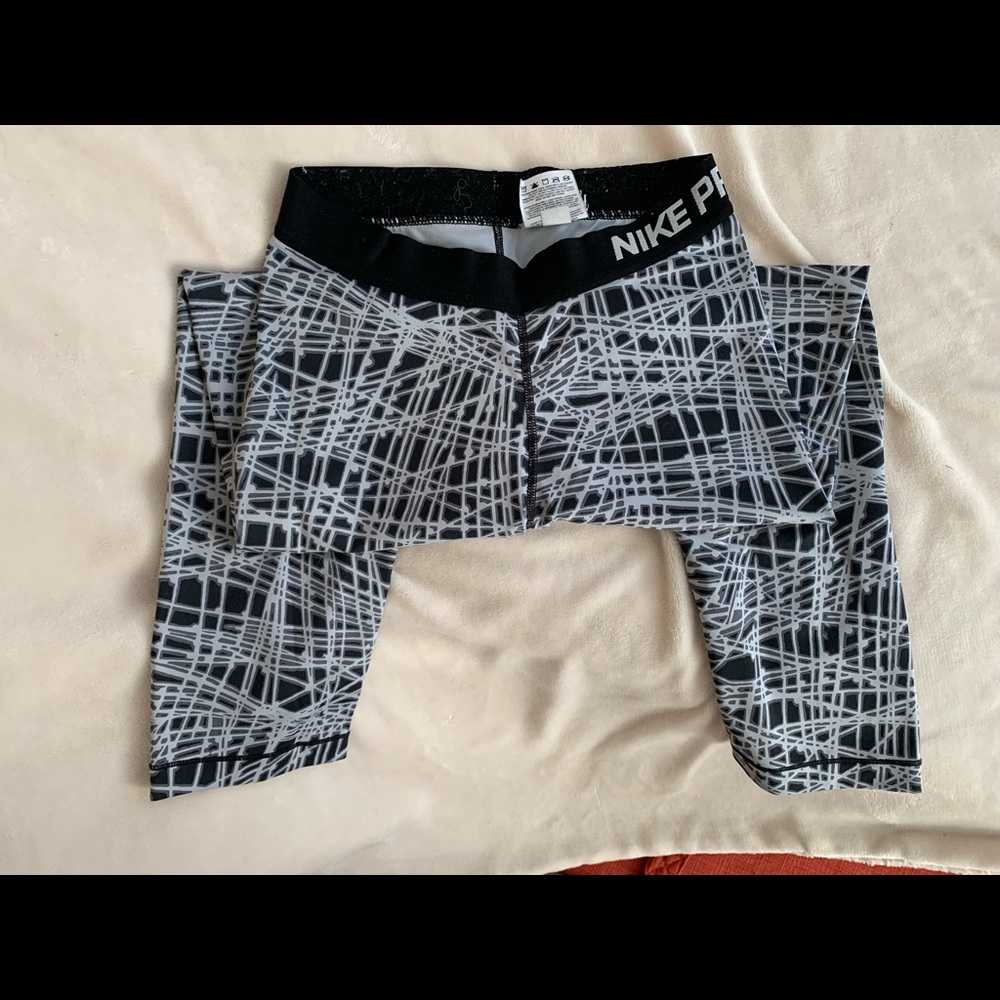 Nike Pro
